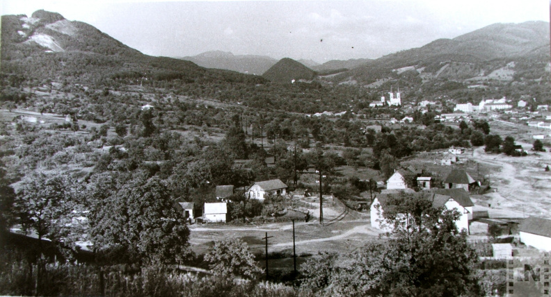 Látkép a Somos hegyről nézve