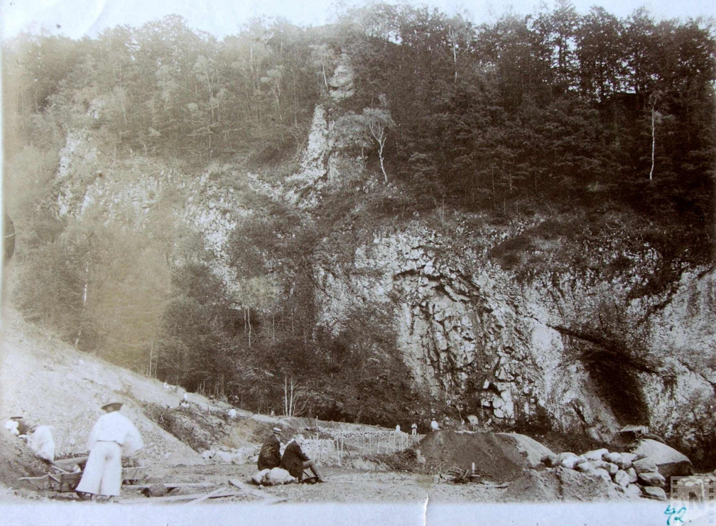 Holló kő 1964-ben
