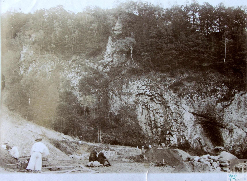 Holló kő 1964-ben