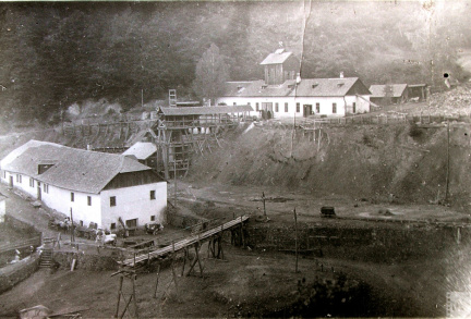 A Keleti bánya udvara -  az 1890-es évek elején