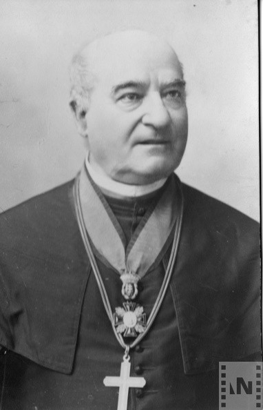 Hazslinszky József apát plébános, a Zárda alapítója 1890