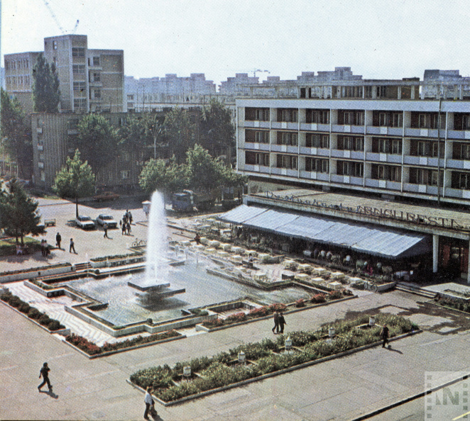 A Gheorghe Gheorghiu Dej tér és a Bukaresti szálloda